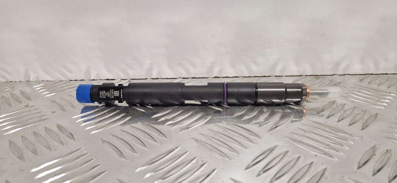 JCB 320/06827 fuel injector Delphi injector 28229876 68kw – 93kw - Variklis ir dalys - Statybinė technika: foto 4 JCB 320/06827 fuel injector Delphi injector 28229876 68kw – 93kw - Variklis ir dalys - Statybinė technika: foto 4