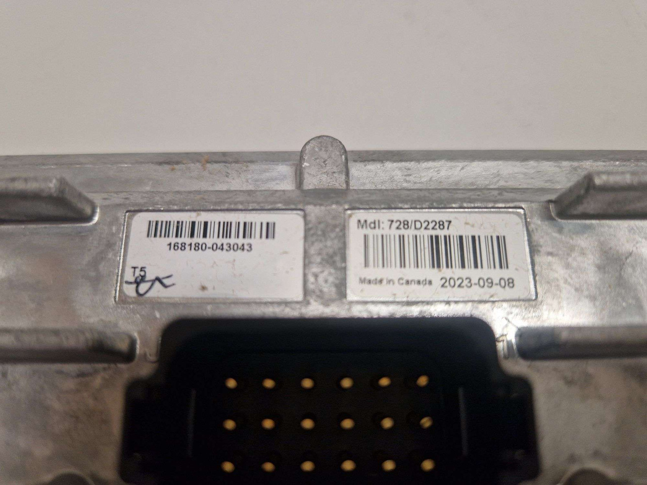 JCB ECU unit 728/D2287 PARKER CM3626 ECU unit - Variklis ir dalys - Statybinė technika: foto 3 JCB ECU unit 728/D2287 PARKER CM3626 ECU unit - Variklis ir dalys - Statybinė technika: foto 3