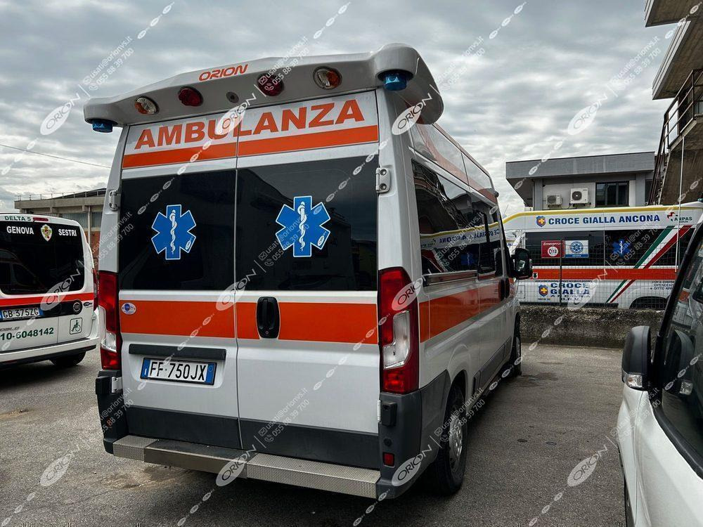 FIAT FIAT 290 DUCATO - Greitosios pagalbos automobilis: foto 2 FIAT FIAT 290 DUCATO - Greitosios pagalbos automobilis: foto 2