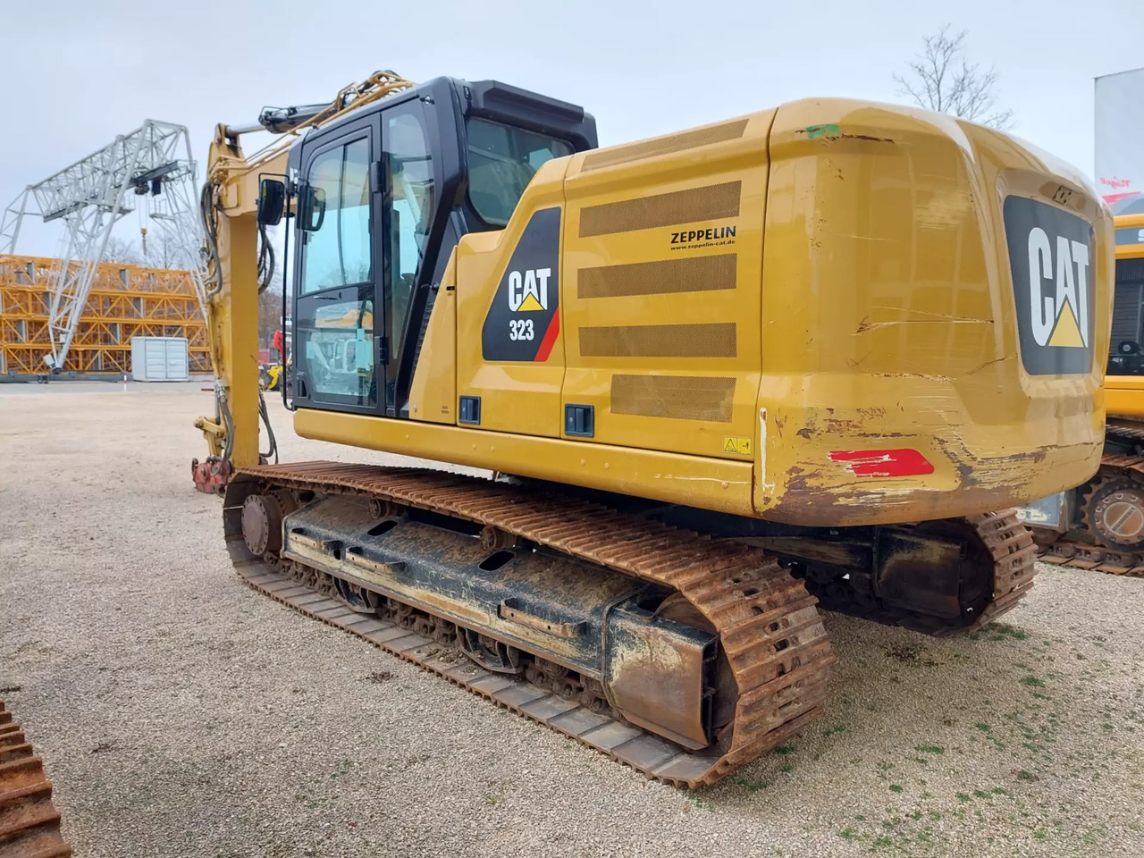 2019 Caterpillar 323 - Vikšrinis ekskavatorius: foto 4 2019 Caterpillar 323 - Vikšrinis ekskavatorius: foto 4