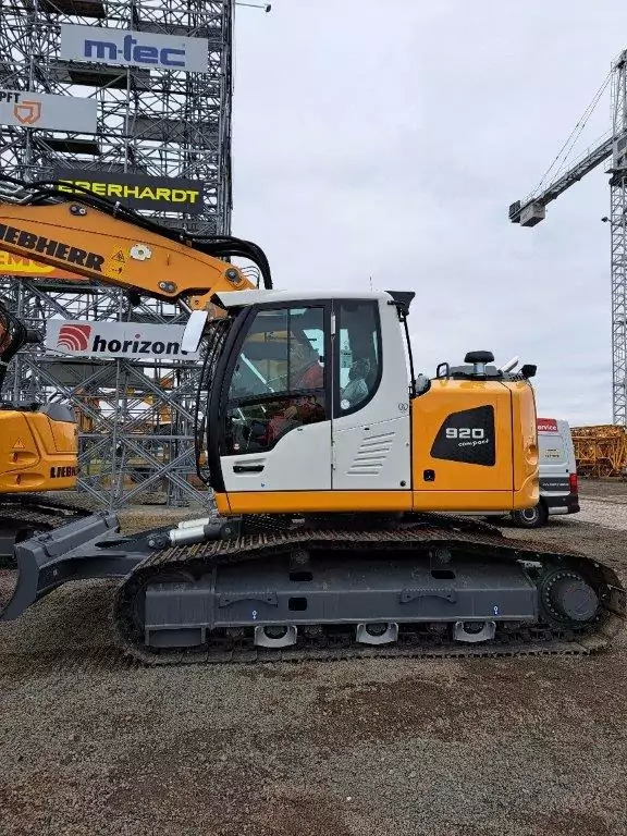 2023 Liebherr R 920 Compact G6.1-D Litronic - Vikšrinis ekskavatorius: foto 1 2023 Liebherr R 920 Compact G6.1-D Litronic - Vikšrinis ekskavatorius: foto 1