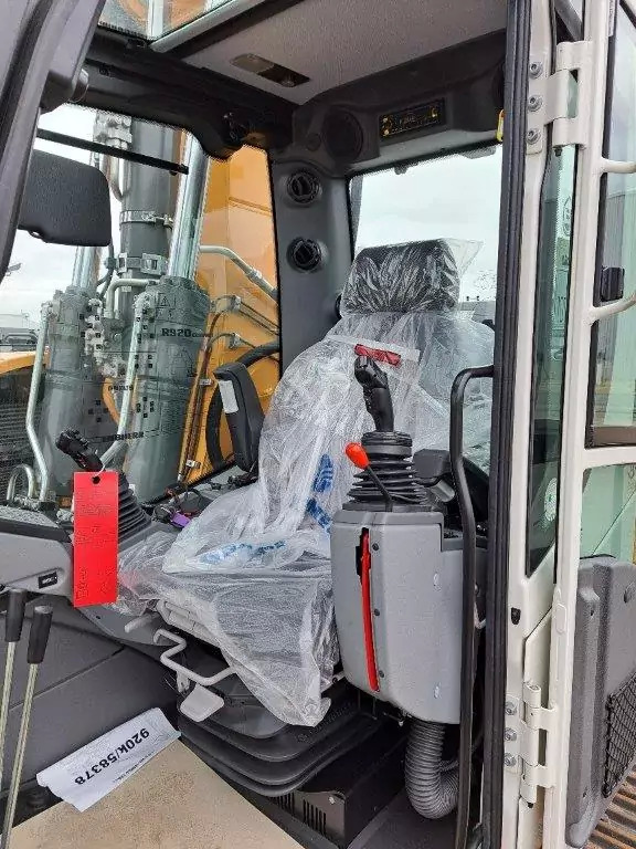 2023 Liebherr R 920 Compact G6.1-D Litronic - Vikšrinis ekskavatorius: foto 5 2023 Liebherr R 920 Compact G6.1-D Litronic - Vikšrinis ekskavatorius: foto 5
