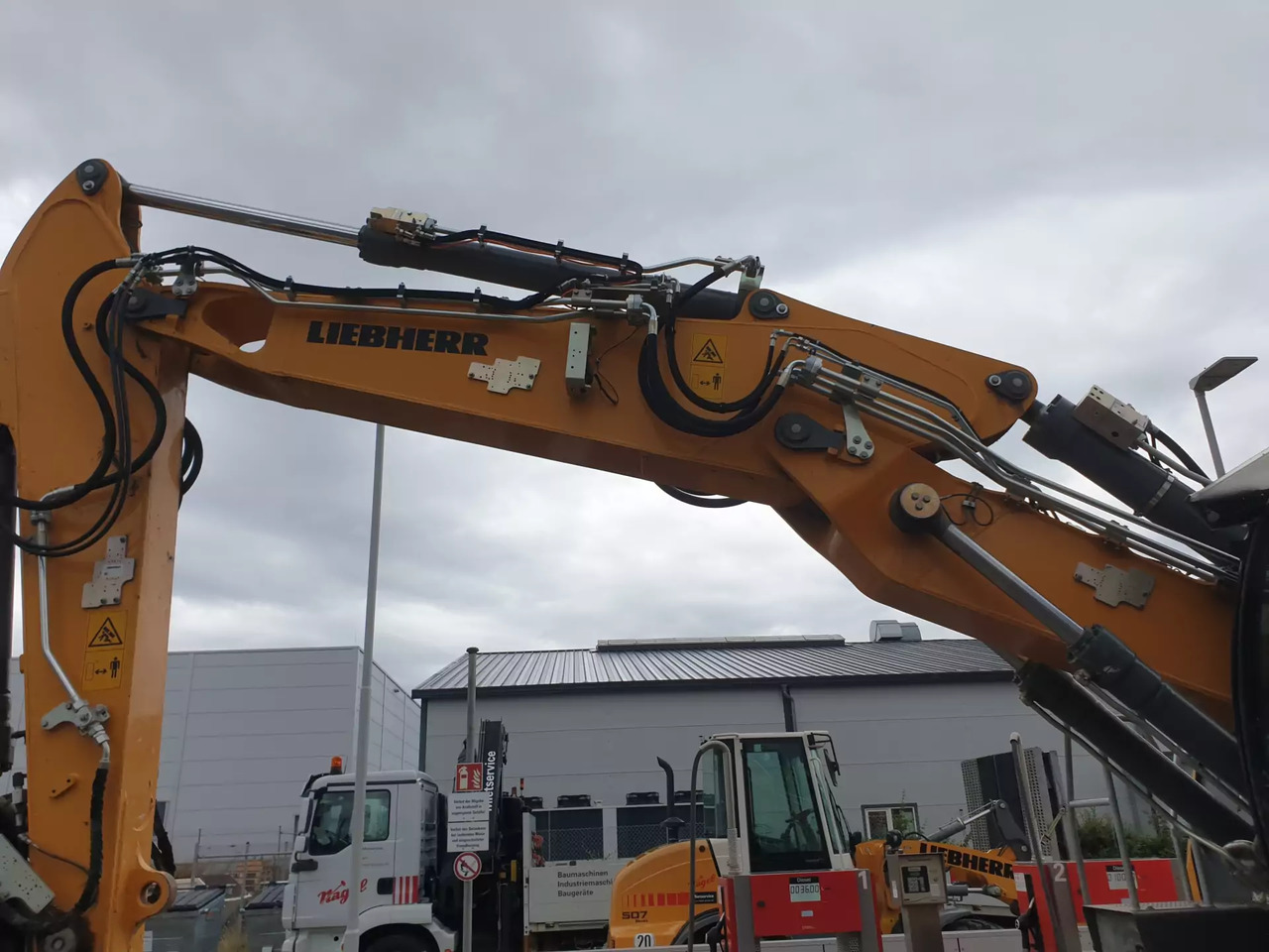 2023 Liebherr R 922 Litronic G8.0 D - Vikšrinis ekskavatorius: foto 5 2023 Liebherr R 922 Litronic G8.0 D - Vikšrinis ekskavatorius: foto 5