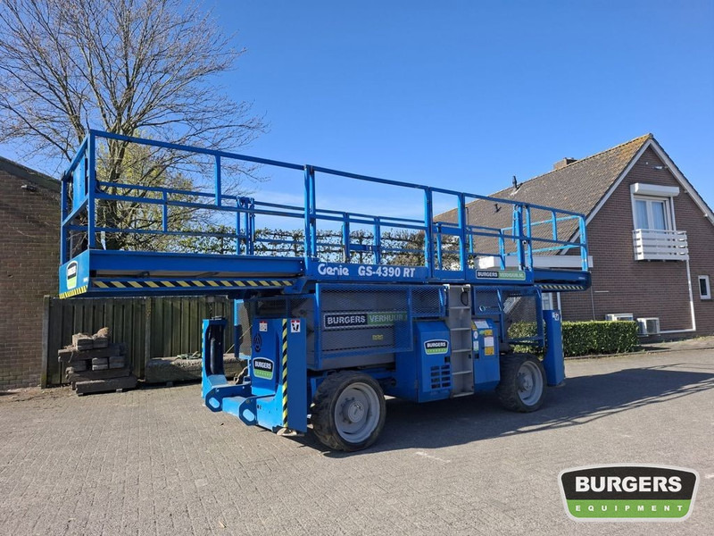 Genie GS4390 RT - Žirklinis keltuvas: foto 1 Genie GS4390 RT - Žirklinis keltuvas: foto 1