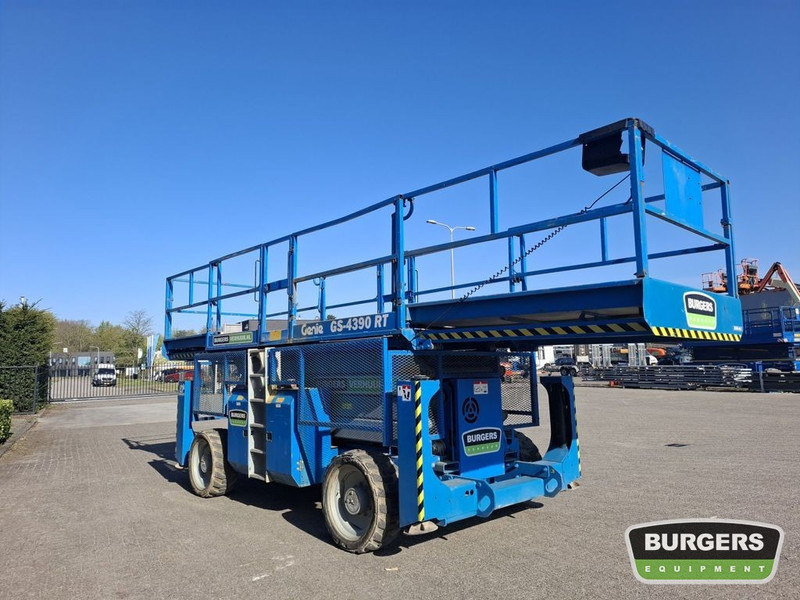 Genie GS4390 RT - Žirklinis keltuvas: foto 2 Genie GS4390 RT - Žirklinis keltuvas: foto 2