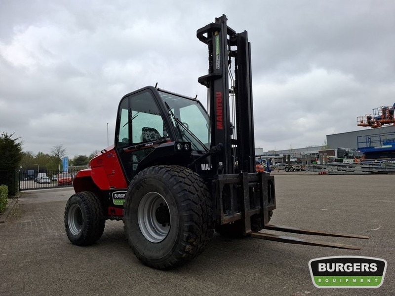 Manitou M30-4 - Krautuvas-visureigis: foto 2 Manitou M30-4 - Krautuvas-visureigis: foto 2