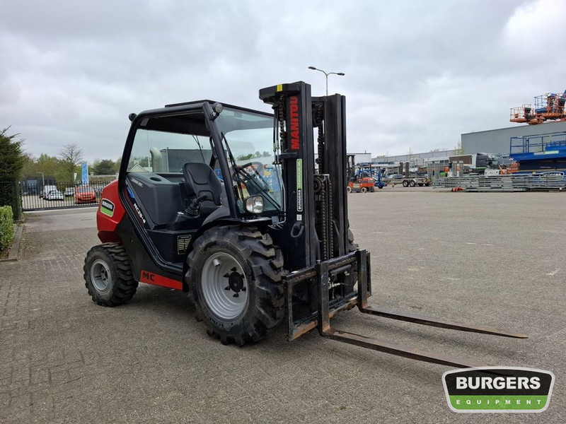Manitou MC 25-4 D K ST5 S1 Buggy - Dyzelinis krautuvas: foto 2 Manitou MC 25-4 D K ST5 S1 Buggy - Dyzelinis krautuvas: foto 2