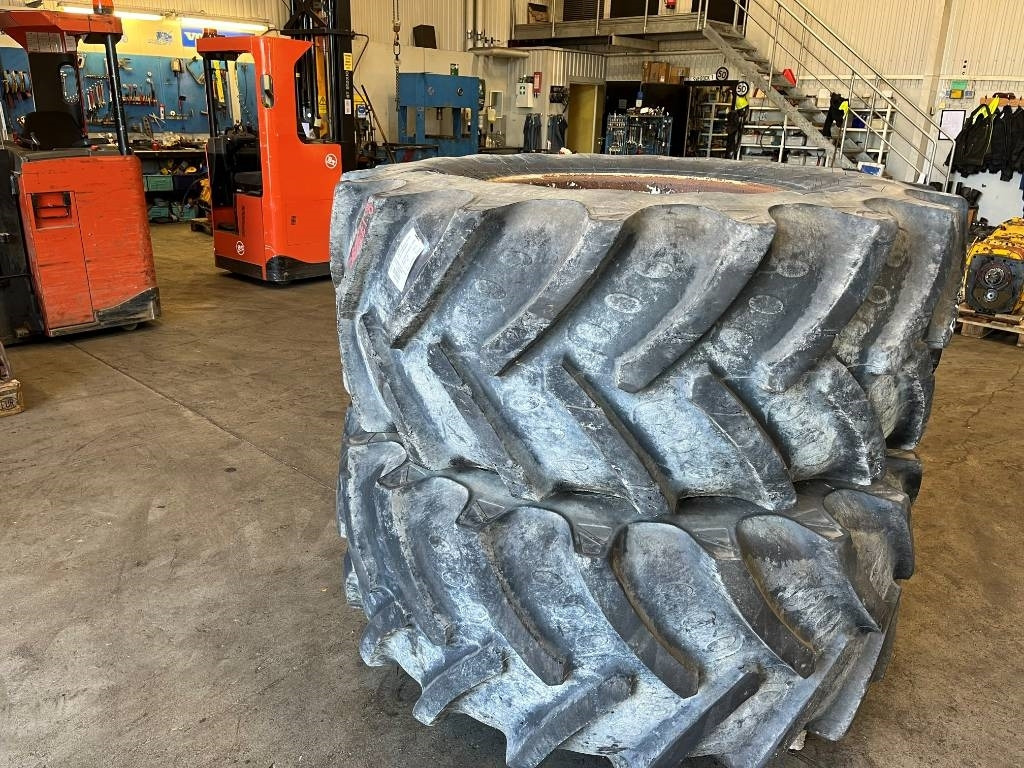 BKT 600/70R30 till Case Magnum 310 - Padanga - Žemės ūkio technika: foto 1 BKT 600/70R30 till Case Magnum 310 - Padanga - Žemės ūkio technika: foto 1