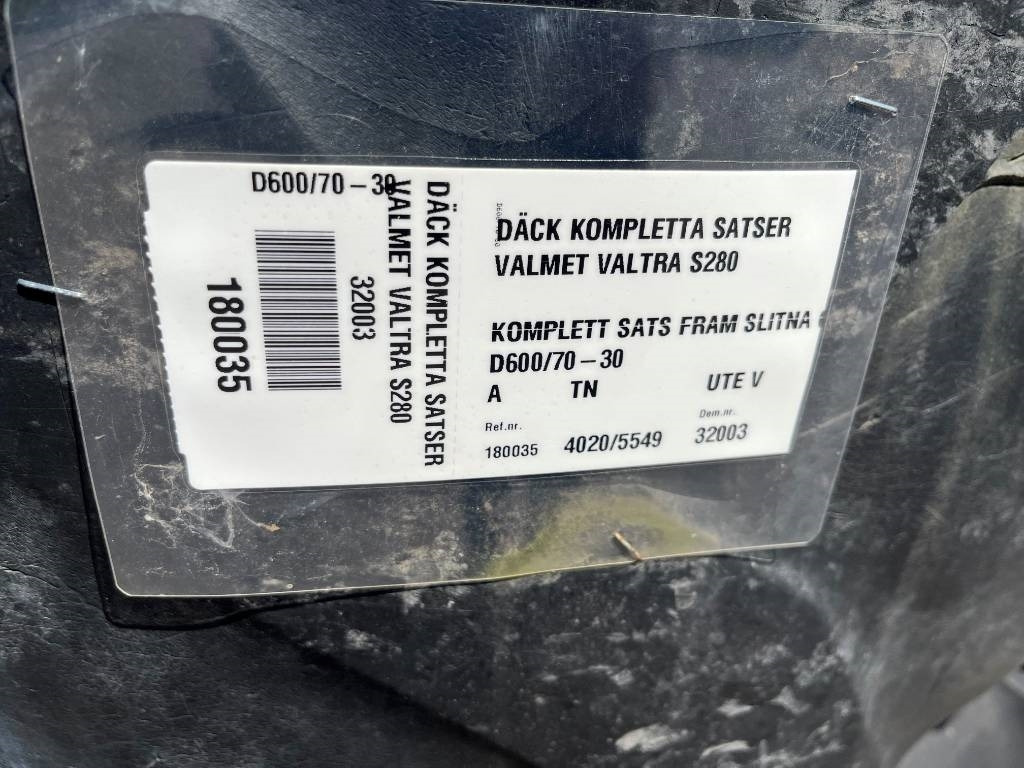 Goodyear 600/70R30 till Valmet 280 mfl - Padanga - Žemės ūkio technika: foto 2 Goodyear 600/70R30 till Valmet 280 mfl - Padanga - Žemės ūkio technika: foto 2