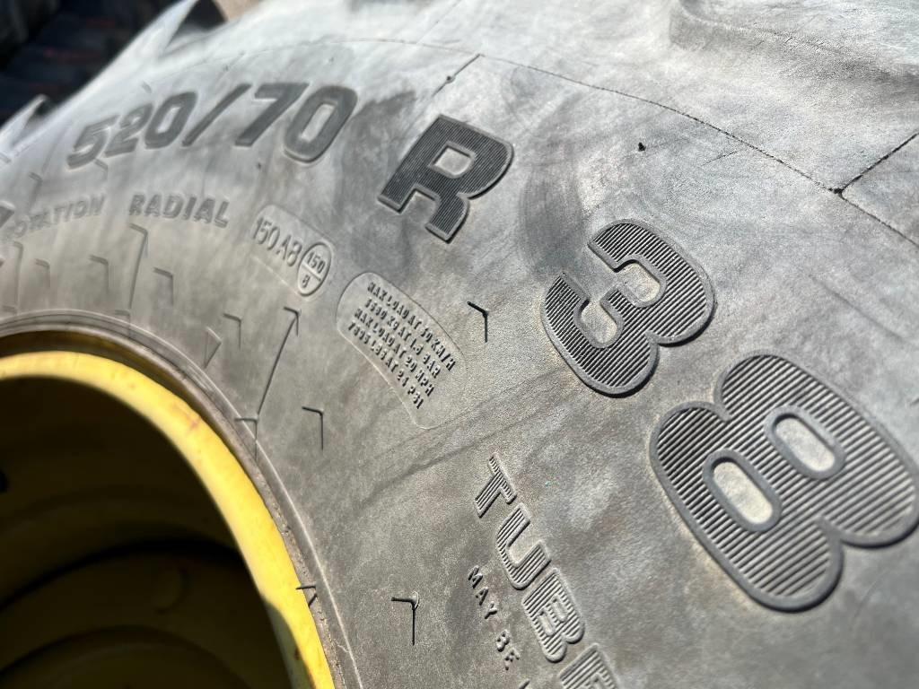 Kleber 520/70R38 480/70R24 till JD 6620 - Padanga - Žemės ūkio technika: foto 5 Kleber 520/70R38 480/70R24 till JD 6620 - Padanga - Žemės ūkio technika: foto 5