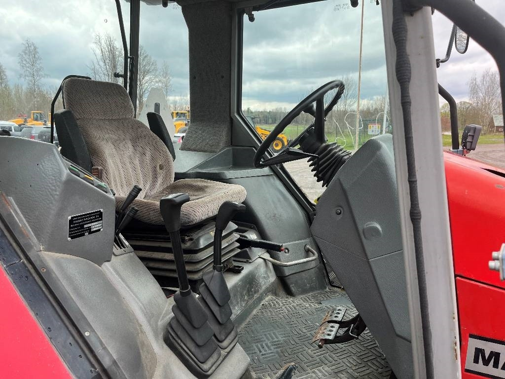 Massey Ferguson 3065 Dismantled. Only spare parts - Traktorius: foto 3 Massey Ferguson 3065 Dismantled. Only spare parts - Traktorius: foto 3