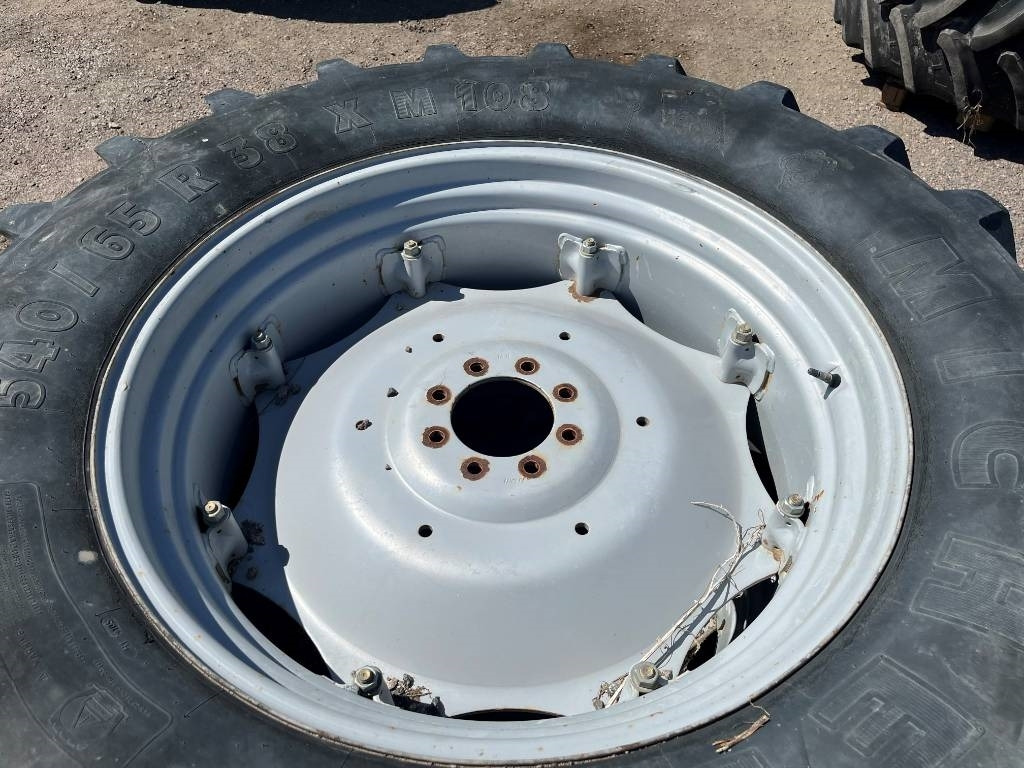 Michelin 540/65R38 till Massey Ferguson 6255 - Padanga - Žemės ūkio technika: foto 3 Michelin 540/65R38 till Massey Ferguson 6255 - Padanga - Žemės ūkio technika: foto 3