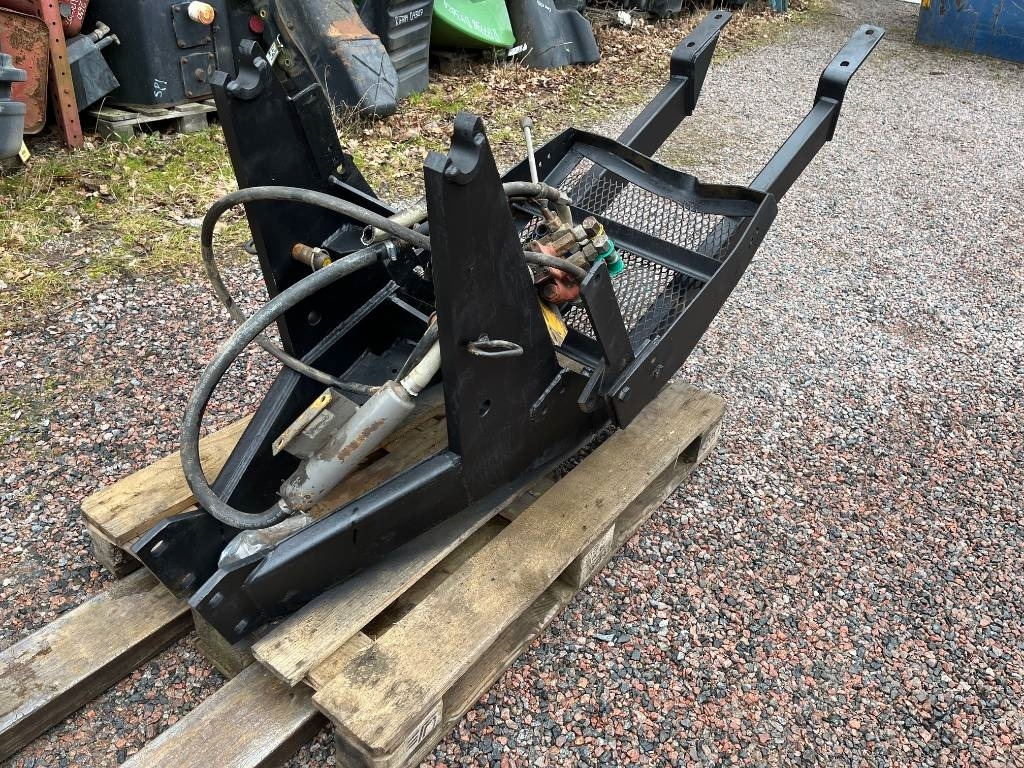 Lastarfäste Trima till Ford 5600 6600 7600 5610 66 - Padargas - Žemės ūkio technika: foto 2 Lastarfäste Trima till Ford 5600 6600 7600 5610 66 - Padargas - Žemės ūkio technika: foto 2