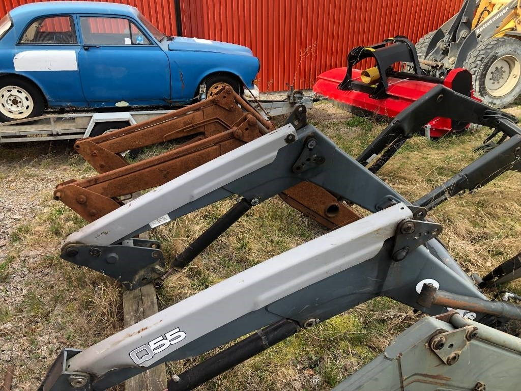 Reservdelar till Ålö / Trima Q55 Quicke - Traktorius - frontalinis krautuvas: foto 1 Reservdelar till Ålö / Trima Q55 Quicke - Traktorius - frontalinis krautuvas: foto 1