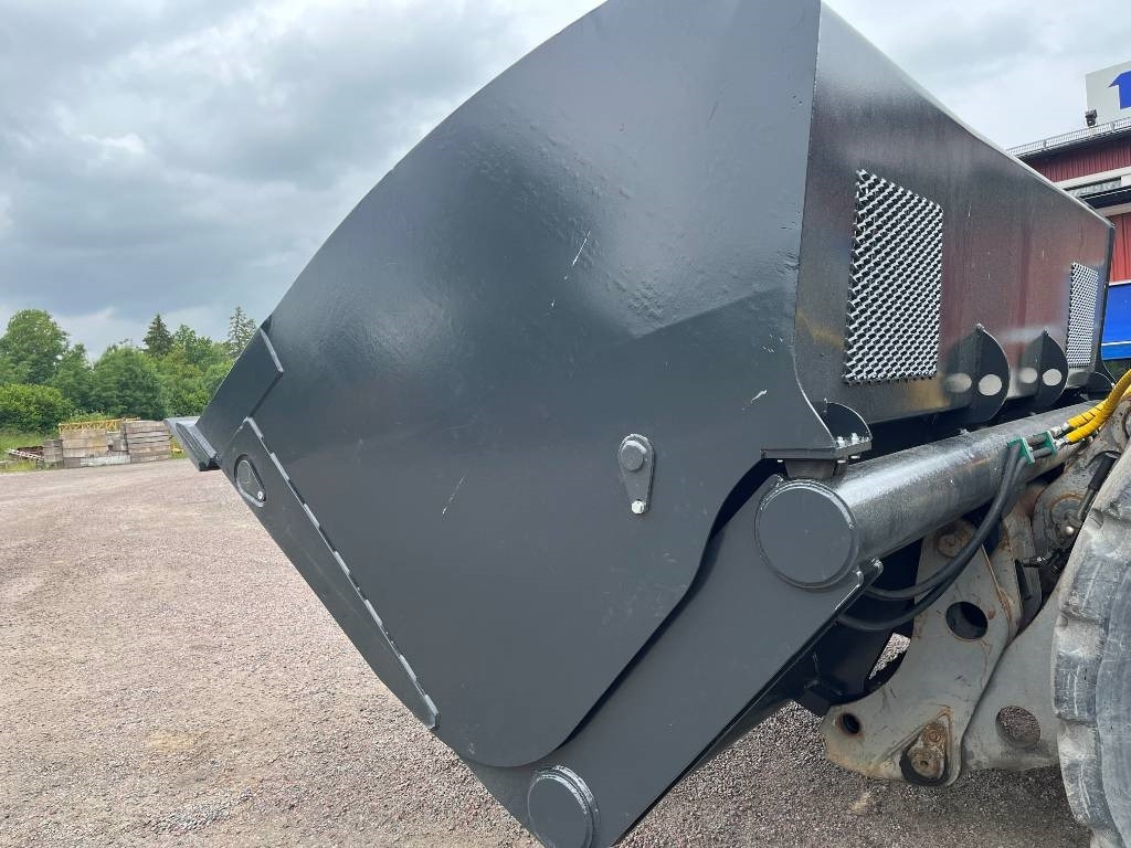 UFO Högtippskopa 13 m3 UFO Hightip bucket - Kaušas - Statybinė technika: foto 4 UFO Högtippskopa 13 m3 UFO Hightip bucket - Kaušas - Statybinė technika: foto 4