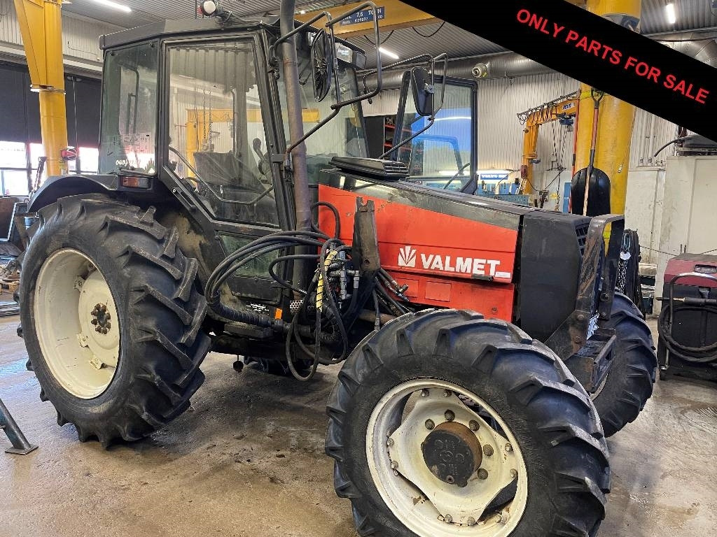 Valmet 665 Dismantled. Only spare parts - Traktorius: foto 1 Valmet 665 Dismantled. Only spare parts - Traktorius: foto 1