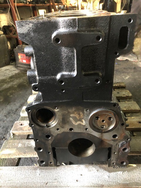 BLOK CYLINDRÓW Caterpillar C4.4 3711H26A/1 | PERKINS Blok silnika 1104D-44T 1104C-44T - Cilindrų blokas - Statybinė technika: foto 3 BLOK CYLINDRÓW Caterpillar C4.4 3711H26A/1 | PERKINS Blok silnika 1104D-44T 1104C-44T - Cilindrų blokas - Statybinė technika: foto 3