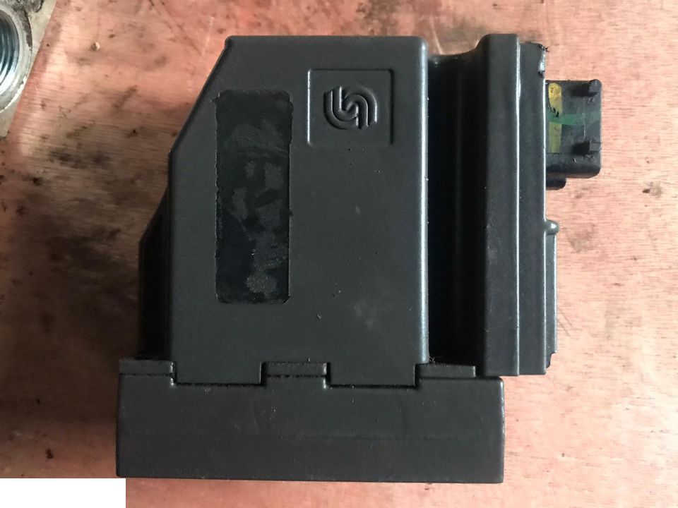 CEWKI DO ROZDZIELACZA SAUER DANFOSS 11-32 VDC - Elektros sistema - Žemės ūkio technika: foto 2 CEWKI DO ROZDZIELACZA SAUER DANFOSS 11-32 VDC - Elektros sistema - Žemės ūkio technika: foto 2