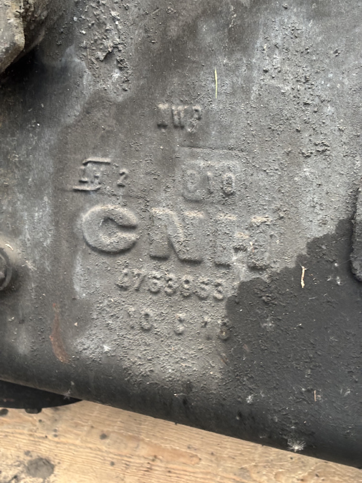 CNH 47639631 Skrzynia Biegów AutoCommand New Holland T7. 275 Case 270 Optum - Pavarų dėžė - Žemės ūkio technika: foto 4 CNH 47639631 Skrzynia Biegów AutoCommand New Holland T7. 275 Case 270 Optum - Pavarų dėžė - Žemės ūkio technika: foto 4