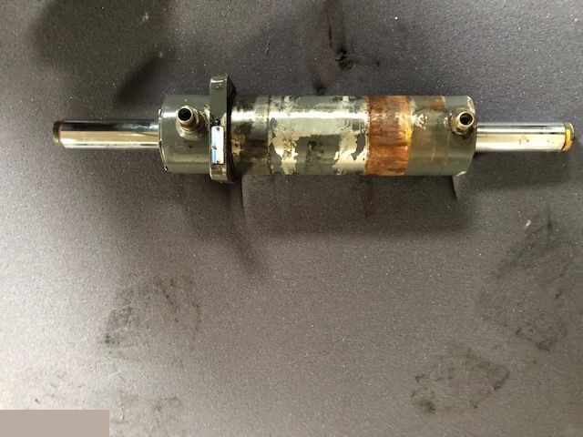 Carraro Siłownik Skrętu - Hidraulinis cilindras - Žemės ūkio technika: foto 2 Carraro Siłownik Skrętu - Hidraulinis cilindras - Žemės ūkio technika: foto 2