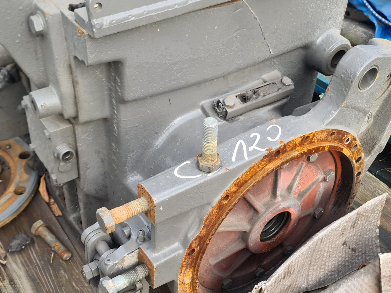 Case CS120 CS 120 Obudowa Centralna Mostu WOM Dyfer Dyferencjał Szyna 1331003301099EHW - Ašis ir dalys - Žemės ūkio technika: foto 2 Case CS120 CS 120 Obudowa Centralna Mostu WOM Dyfer Dyferencjał Szyna 1331003301099EHW - Ašis ir dalys - Žemės ūkio technika: foto 2