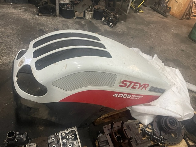 Ciągnik rolniczy Steyr 4085 Reflektor przedni prawy - Priekinis žibintas - Traktorius: foto 3 Ciągnik rolniczy Steyr 4085 Reflektor przedni prawy - Priekinis žibintas - Traktorius: foto 3