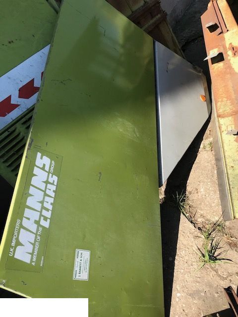 Claas Dominator - Klapa - Kėbulas ir išorė - Derliaus nuėmimo kombainas: foto 1 Claas Dominator - Klapa - Kėbulas ir išorė - Derliaus nuėmimo kombainas: foto 1