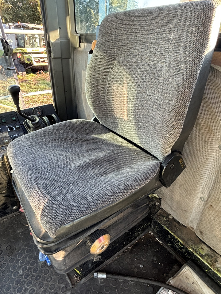 Claas Jaguar 800 820 840 860 880 Siedzenie Fotel Kierowcy - Sėdynė - Žemės ūkio technika: foto 1 Claas Jaguar 800 820 840 860 880 Siedzenie Fotel Kierowcy - Sėdynė - Žemės ūkio technika: foto 1