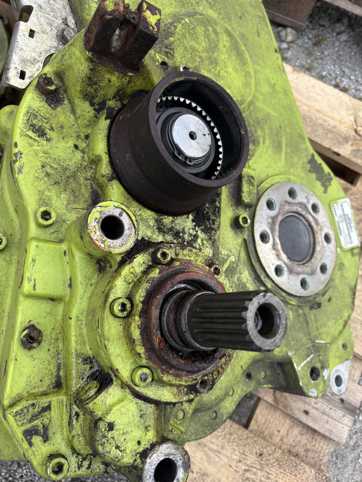 Claas Jaguar 930-970 - przekładnia rozdzielająca 0013249105 0013249106 - Pavarų dėžė - Žemės ūkio technika: foto 2 Claas Jaguar 930-970 - przekładnia rozdzielająca 0013249105 0013249106 - Pavarų dėžė - Žemės ūkio technika: foto 2