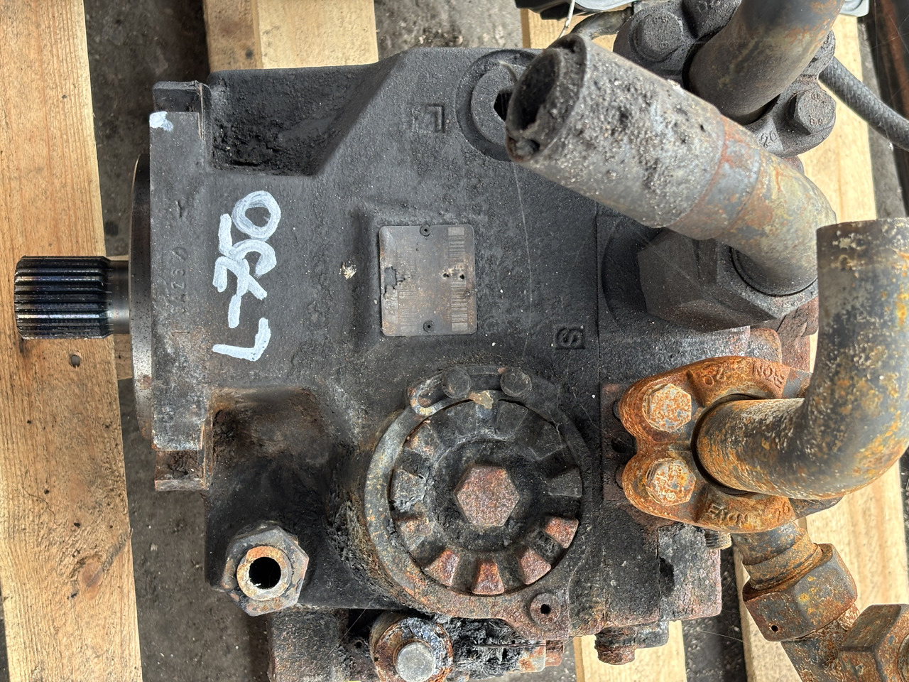 Claas Lexion 620 630 650 660 670 750 760 Pompa Hydrauliczna Hydrostat 0018024651 CZĘŚCI - Hidraulinis siurblys - Žemės ūkio technika: foto 3 Claas Lexion 620 630 650 660 670 750 760 Pompa Hydrauliczna Hydrostat 0018024651 CZĘŚCI - Hidraulinis siurblys - Žemės ūkio technika: foto 3