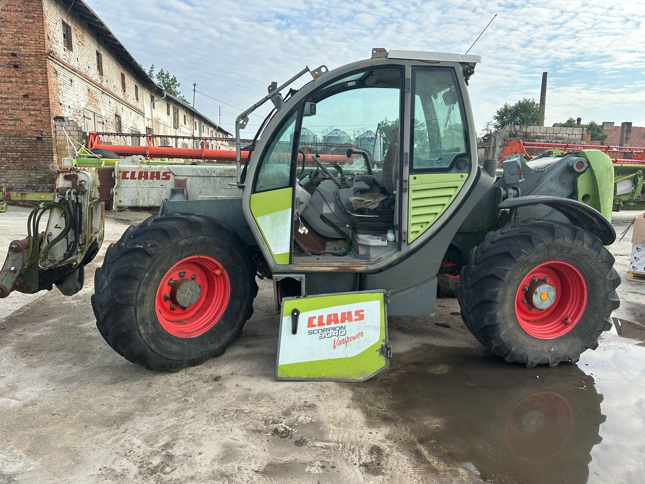 Claas Scorpion 9040 Variopower - mechanizm różnicowy - Diferencialas - Teleskopinis krautuvas: foto 1 Claas Scorpion 9040 Variopower - mechanizm różnicowy - Diferencialas - Teleskopinis krautuvas: foto 1