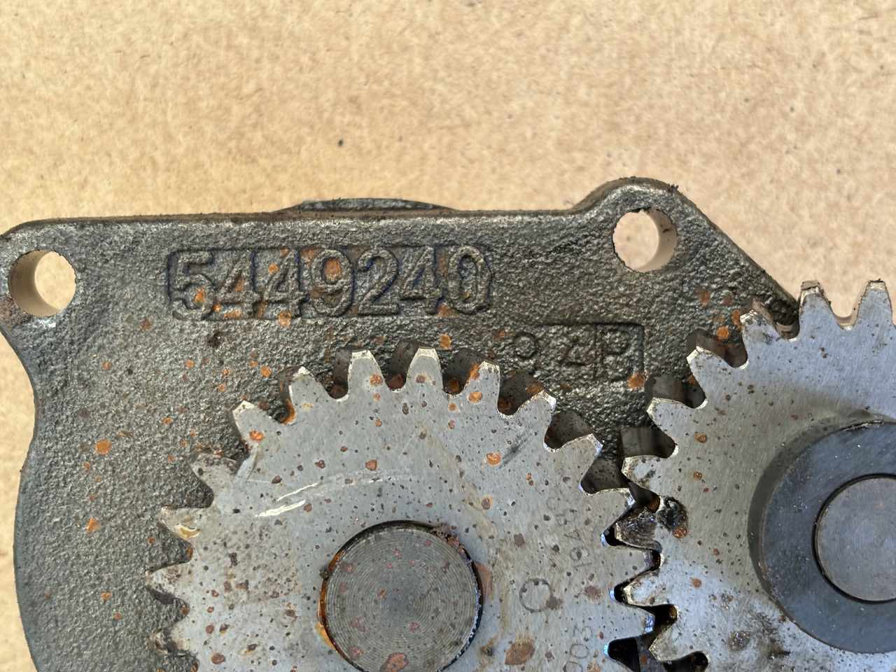 Cummins 6CT 6CT8.3 6C8.3 QSC8.3 ISC8.3 Pompa oleju silnika 5449240 - Alyvos siurblys: foto 2 Cummins 6CT 6CT8.3 6C8.3 QSC8.3 ISC8.3 Pompa oleju silnika 5449240 - Alyvos siurblys: foto 2