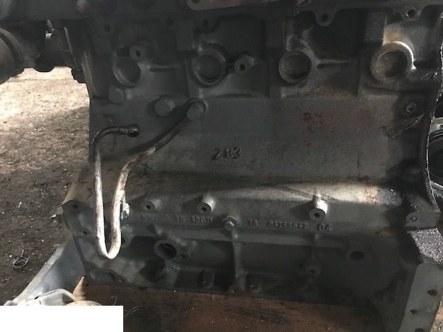 Deutz BF 4M 2012 - Blok - Cilindrų blokas - Statybinė technika: foto 1 Deutz BF 4M 2012 - Blok - Cilindrų blokas - Statybinė technika: foto 1