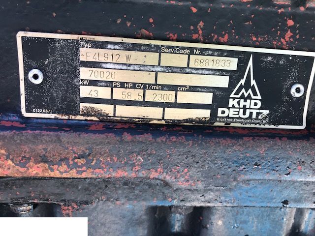 Deutz F4L912W - Blok - Cilindrų blokas - Žemės ūkio technika: foto 1 Deutz F4L912W - Blok - Cilindrų blokas - Žemės ūkio technika: foto 1