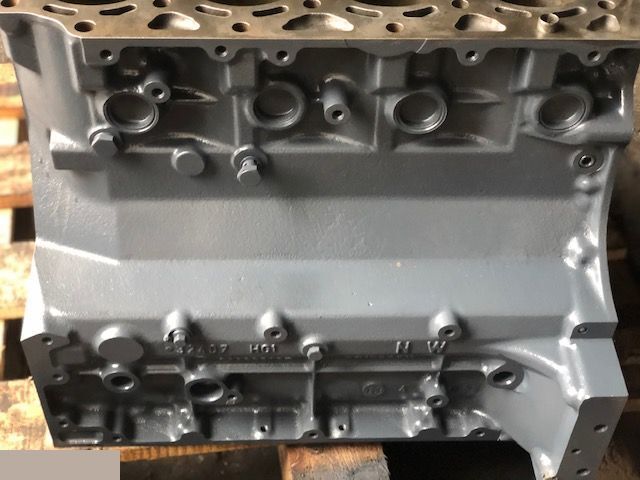 Deutz Tcd2012l04 - Blok Cylindrów - 04289543R - Cilindrų blokas - Žemės ūkio technika: foto 4 Deutz Tcd2012l04 - Blok Cylindrów - 04289543R - Cilindrų blokas - Žemės ūkio technika: foto 4