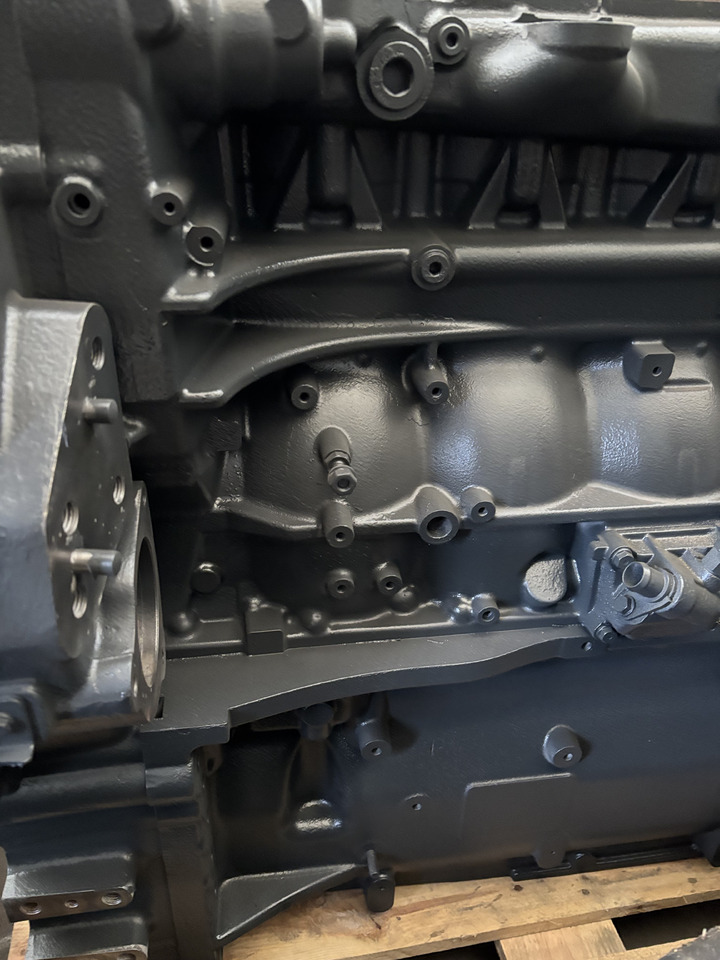 Fendt 936 Gen 7 Silnik D1556LE523 Blok Silnika H218PF150269A - Cilindrų blokas - Žemės ūkio technika: foto 4 Fendt 936 Gen 7 Silnik D1556LE523 Blok Silnika H218PF150269A - Cilindrų blokas - Žemės ūkio technika: foto 4