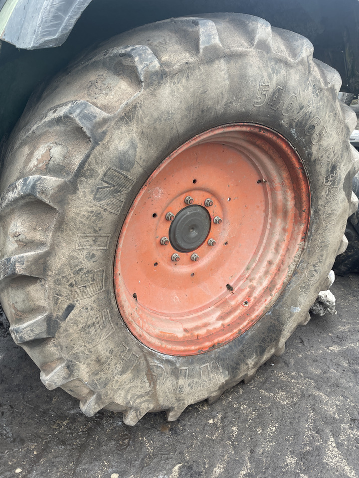 Fendt Farmer - koło koła felgi felga 540/65R34 - Ratlankis - Žemės ūkio technika: foto 2 Fendt Farmer - koło koła felgi felga 540/65R34 - Ratlankis - Žemės ūkio technika: foto 2
