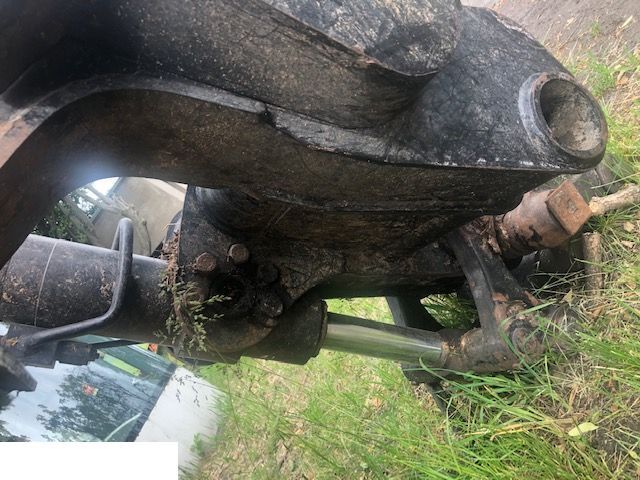 JCB 520-50 - Siłownik Wychyłu - Hidraulinis cilindras - Žemės ūkio technika: foto 1 JCB 520-50 - Siłownik Wychyłu - Hidraulinis cilindras - Žemės ūkio technika: foto 1