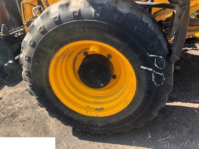 JCB 531-70 - Felga 16x24 - Ratlankis - Krovimo technika: foto 1 JCB 531-70 - Felga 16x24 - Ratlankis - Krovimo technika: foto 1