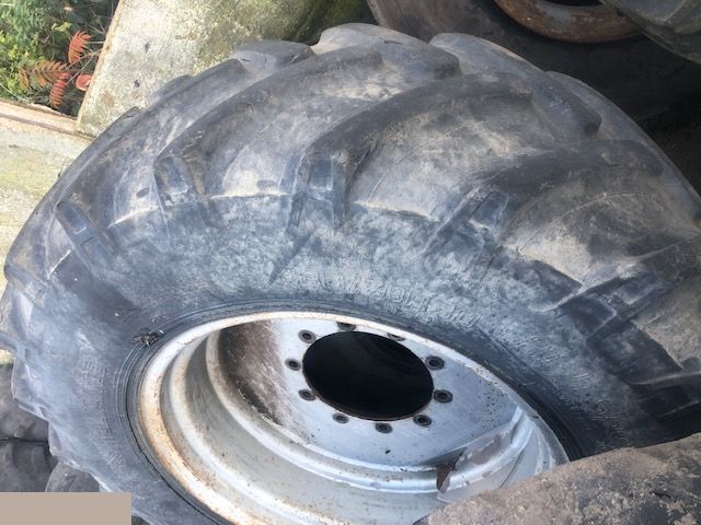 JCB Fastrack - Koła 480/70 R30 - Ratas - Žemės ūkio technika: foto 5 JCB Fastrack - Koła 480/70 R30 - Ratas - Žemės ūkio technika: foto 5