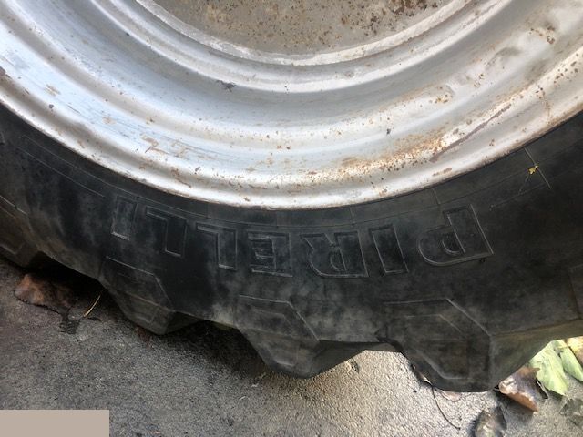 JCB Fastrack - Koła 480/70 R30 - Ratas - Žemės ūkio technika: foto 3 JCB Fastrack - Koła 480/70 R30 - Ratas - Žemės ūkio technika: foto 3