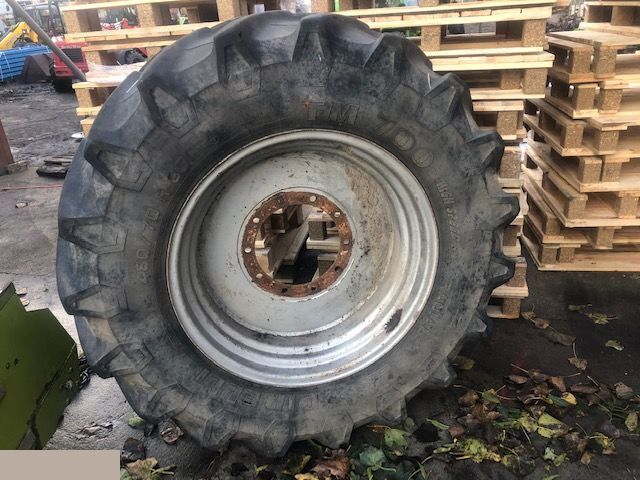 JCB Fastrack - Koła 480/70 R30 - Ratas - Žemės ūkio technika: foto 4 JCB Fastrack - Koła 480/70 R30 - Ratas - Žemės ūkio technika: foto 4