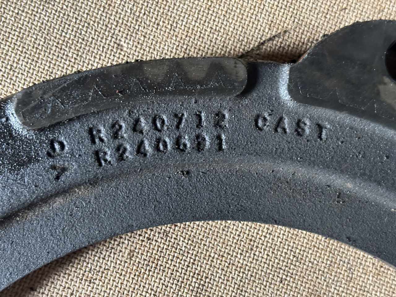 John Deere 6830 6930 7330 Docisk Hamulca Płytka R240691 R240712 - Stabdžių diskai - Žemės ūkio technika: foto 2 John Deere 6830 6930 7330 Docisk Hamulca Płytka R240691 R240712 - Stabdžių diskai - Žemės ūkio technika: foto 2