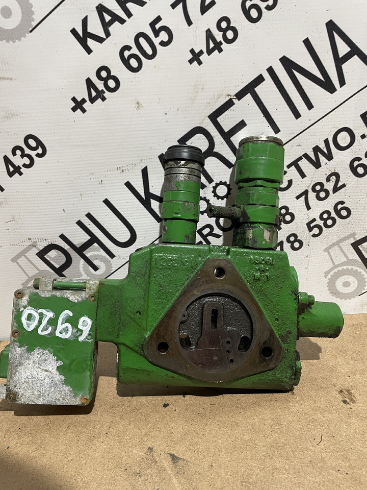 John Deere 6920 - sekcja hydrauliczna - Hidraulika - Žemės ūkio technika: foto 1 John Deere 6920 - sekcja hydrauliczna - Hidraulika - Žemės ūkio technika: foto 1