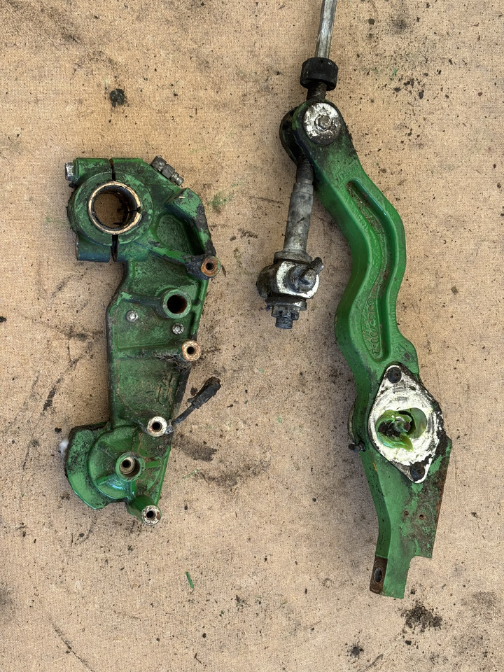 John Deere 8200 8600 9600 9800 Dźwignia HXE125916 HXE101345 - Vairavimo sistema - Žemės ūkio technika: foto 4 John Deere 8200 8600 9600 9800 Dźwignia HXE125916 HXE101345 - Vairavimo sistema - Žemės ūkio technika: foto 4