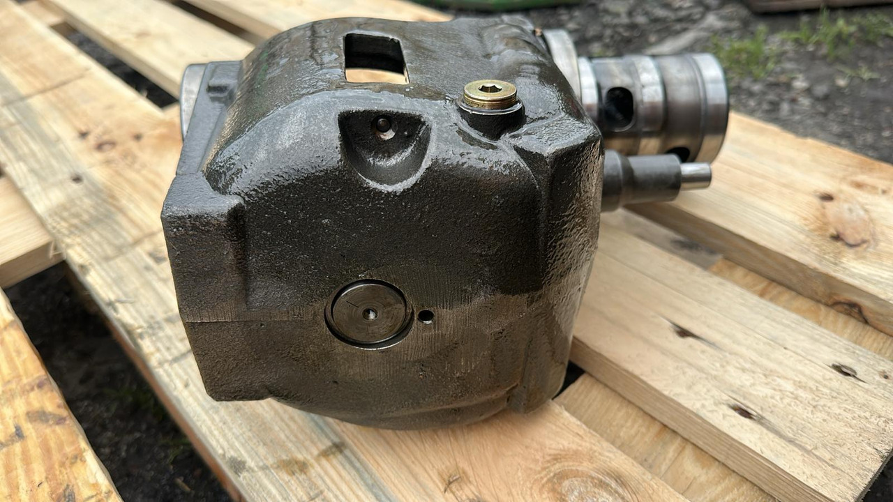 Kołyska skrzyni biegów 581006M VARIOPOWER CLAAS SCORPION - Pavarų dėžė ir dalys - Teleskopinis krautuvas: foto 3 Kołyska skrzyni biegów 581006M VARIOPOWER CLAAS SCORPION - Pavarų dėžė ir dalys - Teleskopinis krautuvas: foto 3