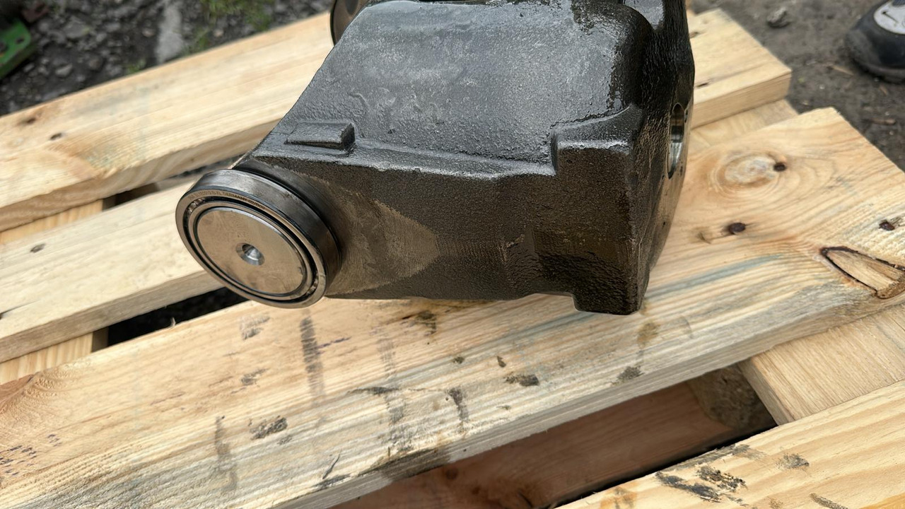 Kołyska skrzyni biegów 581006M VARIOPOWER CLAAS SCORPION - Pavarų dėžė ir dalys - Teleskopinis krautuvas: foto 4 Kołyska skrzyni biegów 581006M VARIOPOWER CLAAS SCORPION - Pavarų dėžė ir dalys - Teleskopinis krautuvas: foto 4