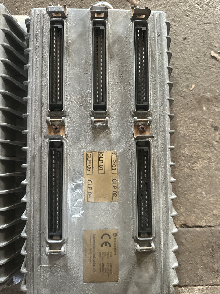 Kombajn Massey Ferguson 7256 komputer główny moduł - Valdymo blokas - Derliaus nuėmimo kombainas: foto 1 Kombajn Massey Ferguson 7256 komputer główny moduł - Valdymo blokas - Derliaus nuėmimo kombainas: foto 1