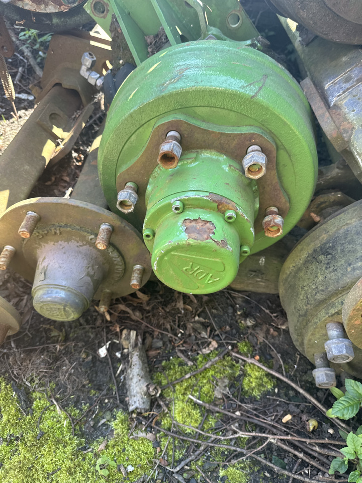 Krone Comprima - oś Piasta koła - Stebulė - Žemės ūkio technika: foto 2 Krone Comprima - oś Piasta koła - Stebulė - Žemės ūkio technika: foto 2