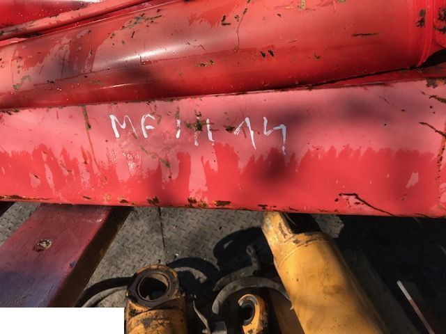 Manitou 1435 - Podpory Łapy - Rėmas/ Važiuoklė - Krovimo technika: foto 2 Manitou 1435 - Podpory Łapy - Rėmas/ Važiuoklė - Krovimo technika: foto 2